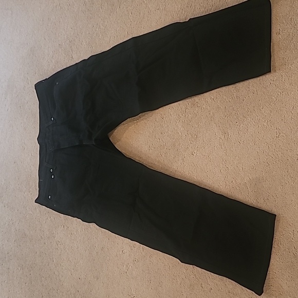 Levi's Women's Black Straight Leg Jeans Brand New - Picture 1 of 5